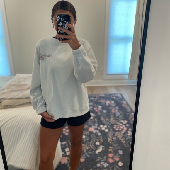 Hollister Tops - Hollister White Oversized Long Sleeve crew